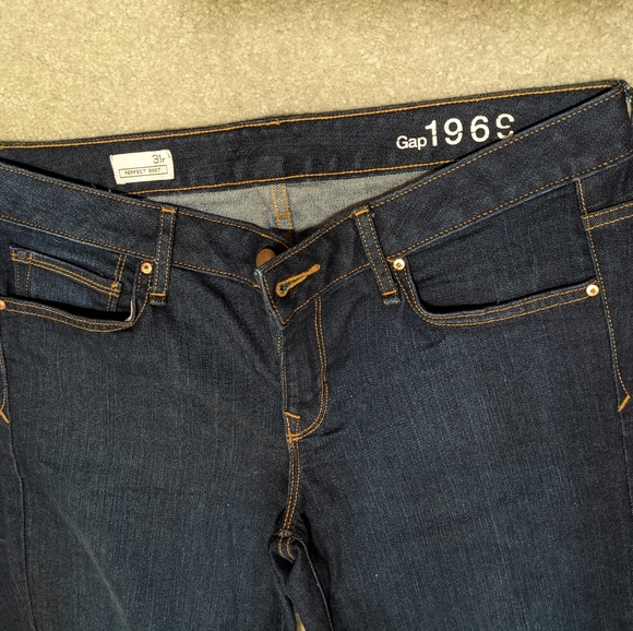 NWOT Gap 1969 perfect boot dark denim size 31R - Picture 2 of 5